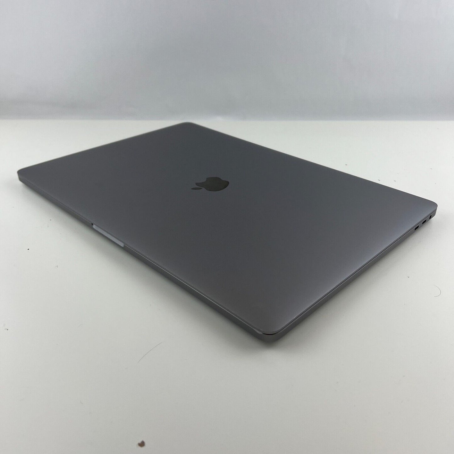 Apple MacBook Pro 2019 2.6 i7 32GB RAM 512GB SSD Gris Sequoia